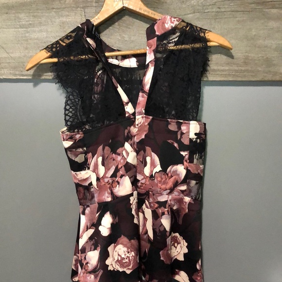 LeChateau floral lace top shirt - Picture 2 of 9